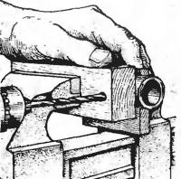 Просверлить трубу сквозь брусок